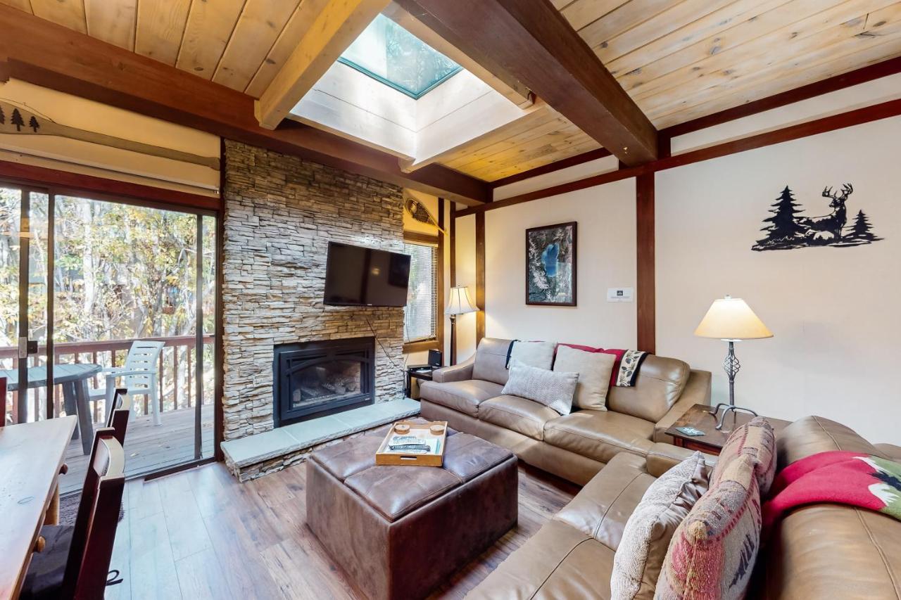 Creekside Retreat & Sierra Townhome إنكلين فيلادج الغرفة الصورة